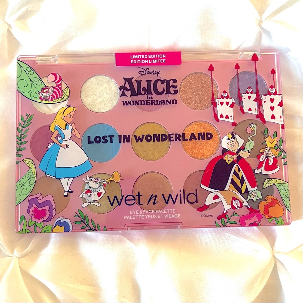 Wet N Wild Alice in Wonderland Limited Edition Eyeshadow & Face Palette, New!